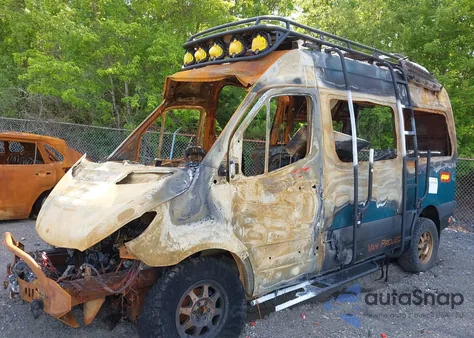 2022 Mercedes-Benz Sprinter 2500 Standard Roof V6 из США, поврежденный, VIN W1Y4EBVY2NT099077